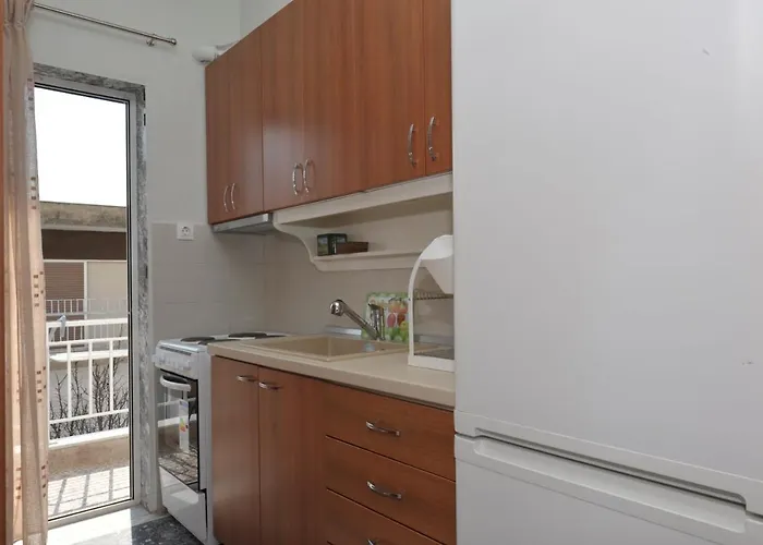 公寓 Themis 40 Steps From *