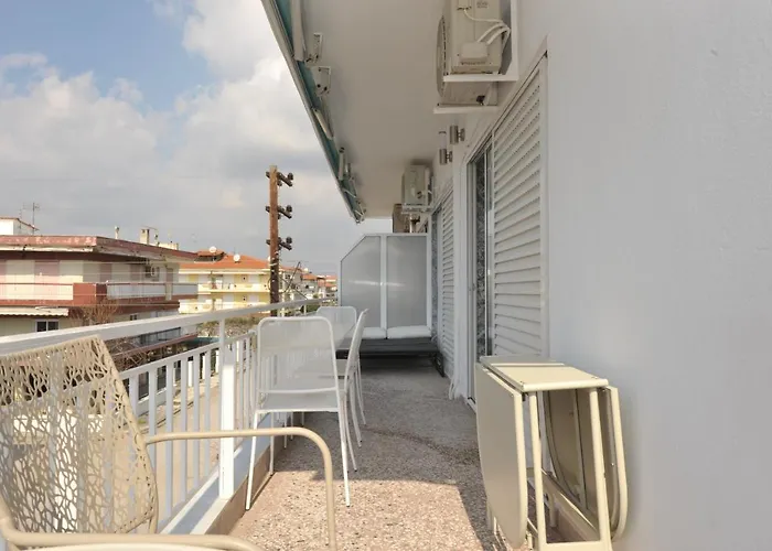 Themis 40 Steps From *