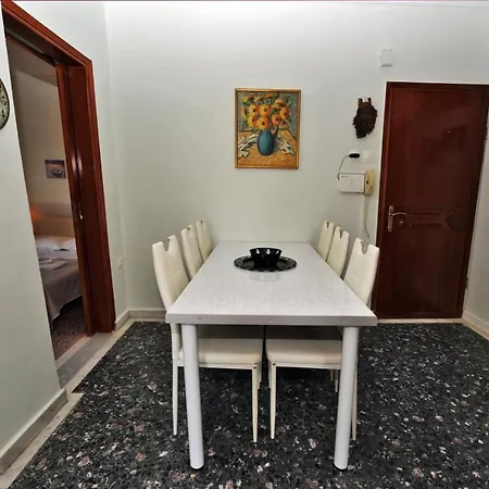 Apartment Themis 40 Steps From Paralia Dionysiou