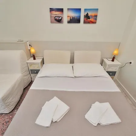 Apartment Themis 40 Steps From Paralia Dionysiou