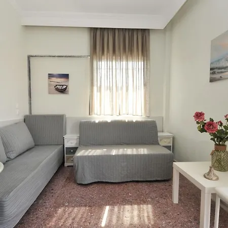 Themis 40 Steps From Apartment Paralia Dionysiou
