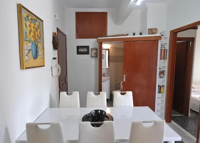 Themis 40 Steps From Appartement Paralia Dionisiou
