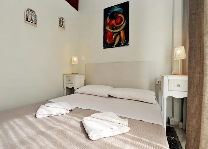 Themis 40 Steps From Appartement Paralia Dionisiou
