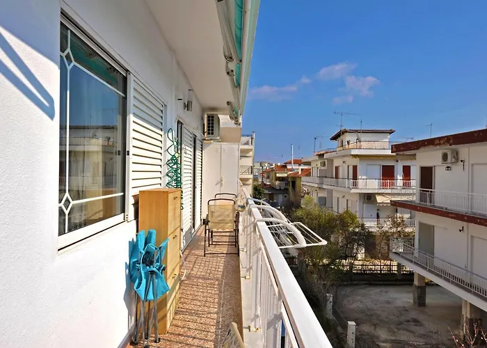 Themis 40 Steps From * Paralia Dionisiou
